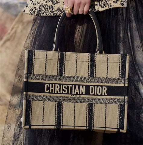 dior tote 2020|Dior spring 2020.